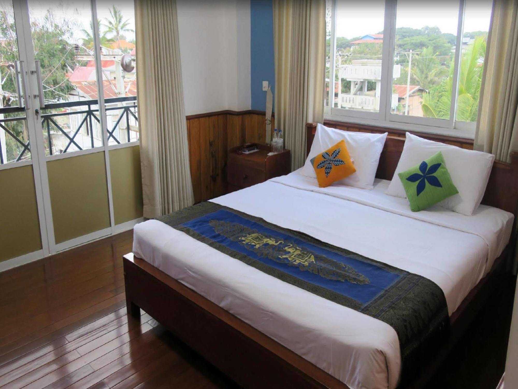 Yar Pyae Hotel Nyaung Shwe Exterior foto